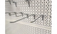 Каждому свое: крючки на сетчатое оборудование
