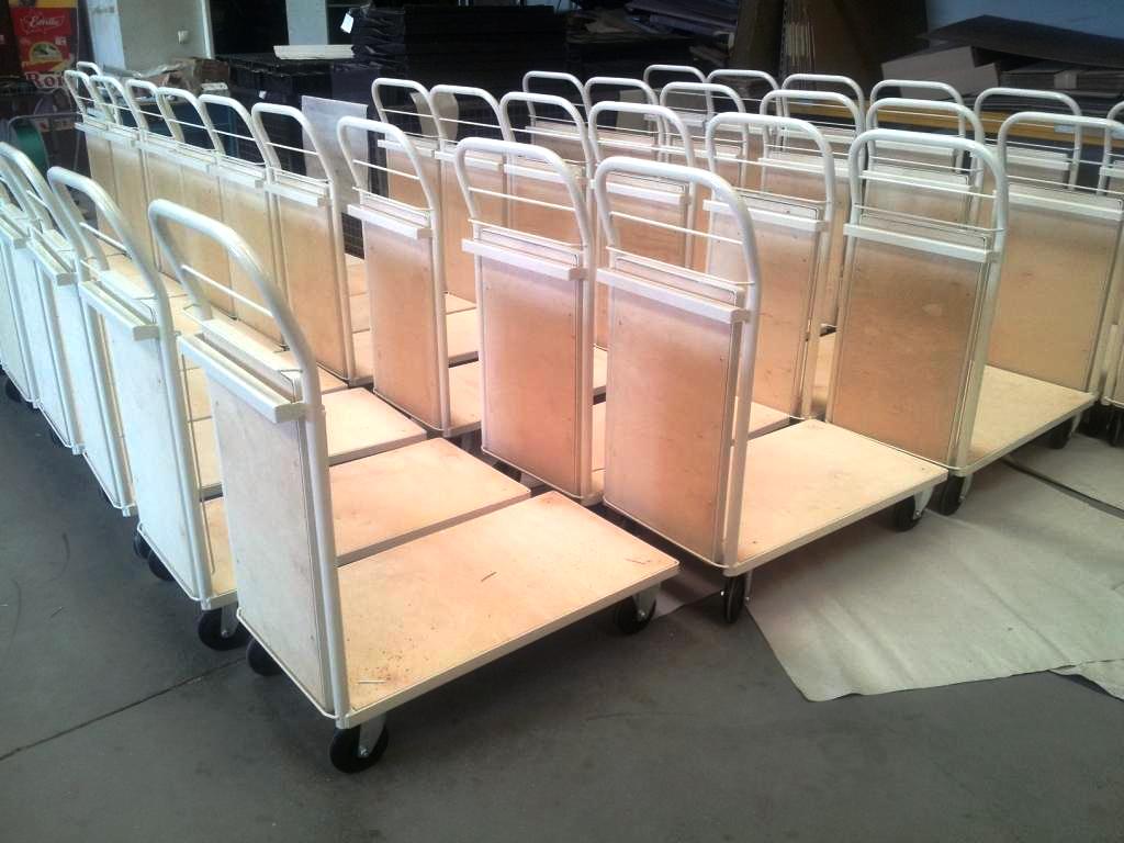 trolleys.jpg