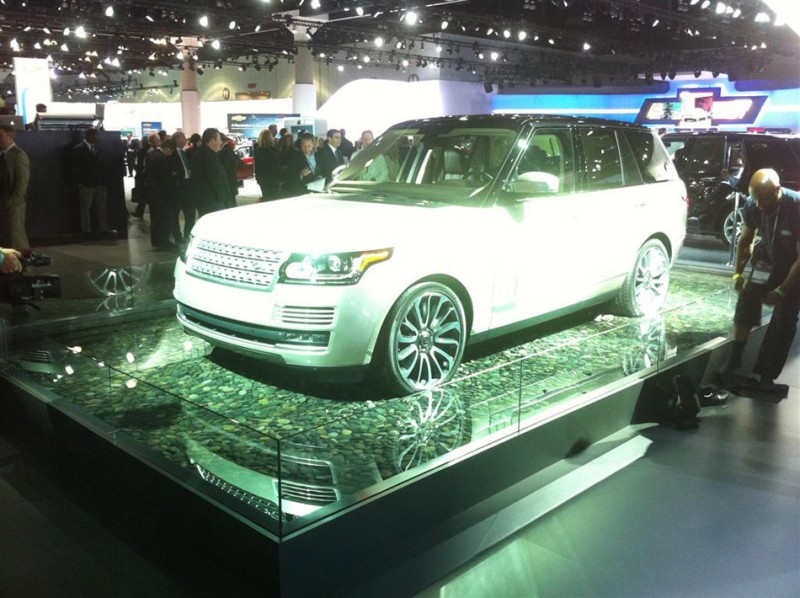 wasserlandschaft-landrover-presseshow-01.jpg