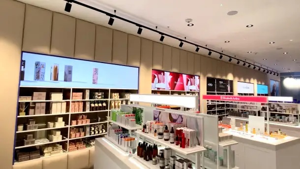 Copy_of_DEB-ARNDALE-1.jpg