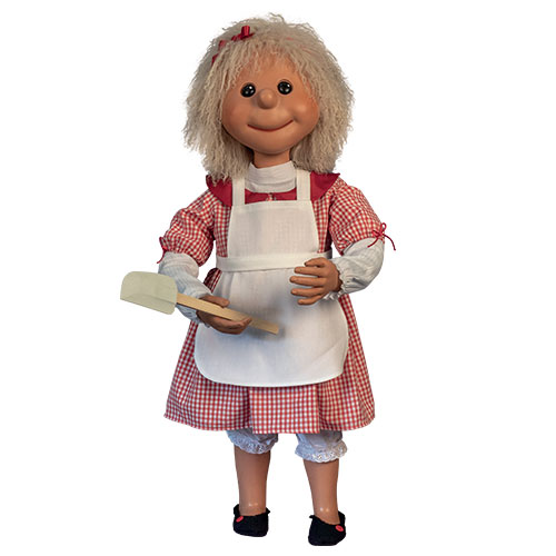 0974-H95-Elsa-the-baker-girl.jpg