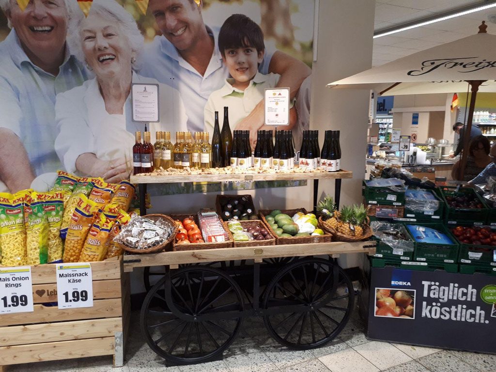 Edeka_Marktwagen-classic-mit-Aufsatz-1024x768.jpg