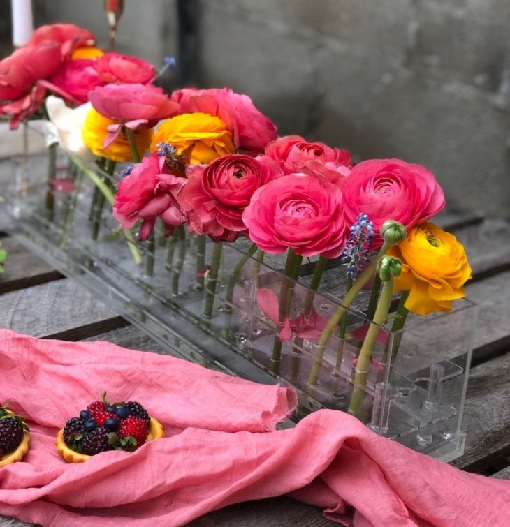 acrylic-24-rose-rectangle-flower-box10111211208.jpg