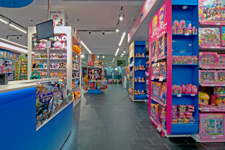 cefla_toy_planet_1.jpg