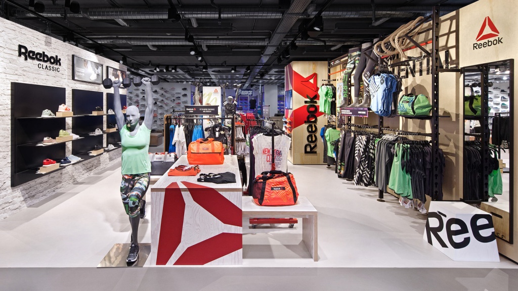 keynote_2016-02_shop_markenarchitektur_reebok_jelmoli_zuerich_7-1440x810.jpg