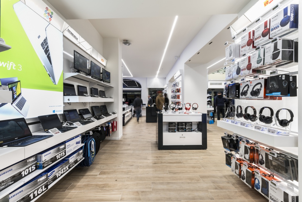 cefla_shopfitting_comet_bologna_28-11-2017_025.jpg