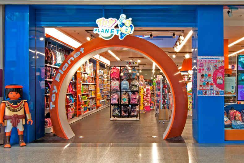 cefla_toy_planet_6.jpg