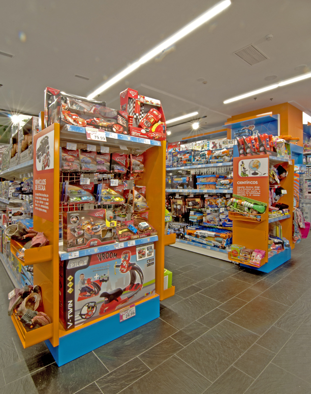 cefla_toy_planet_3.jpg